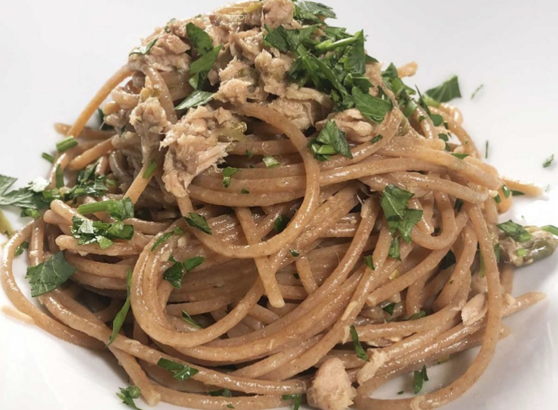 Spaghetti di Farro e Alici e pan-brioche